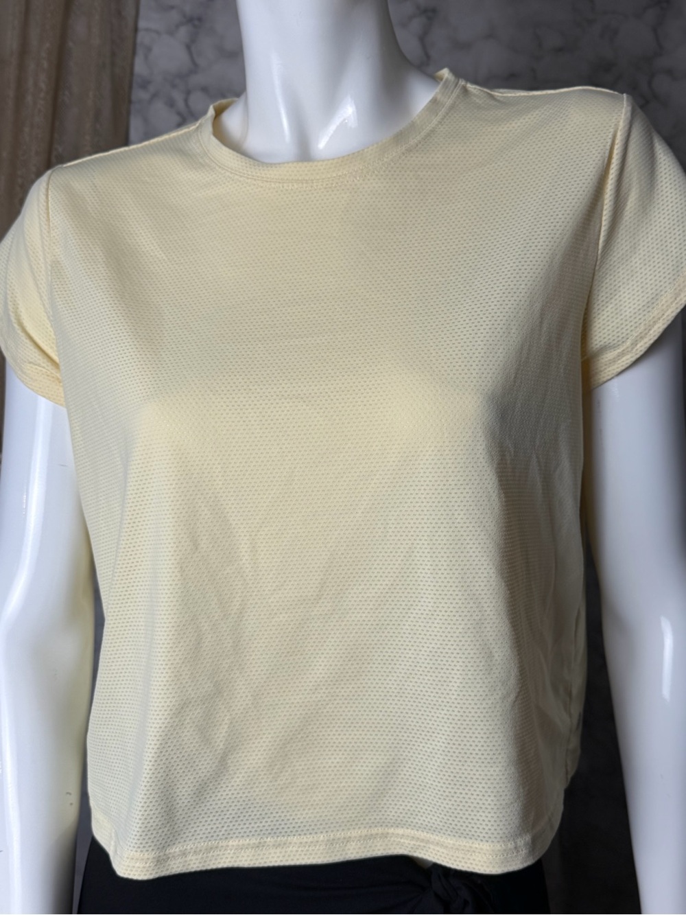 Butter Yellow Z by Zella Mesh Short Sleeve Athletic Workout Top Small Jersey
